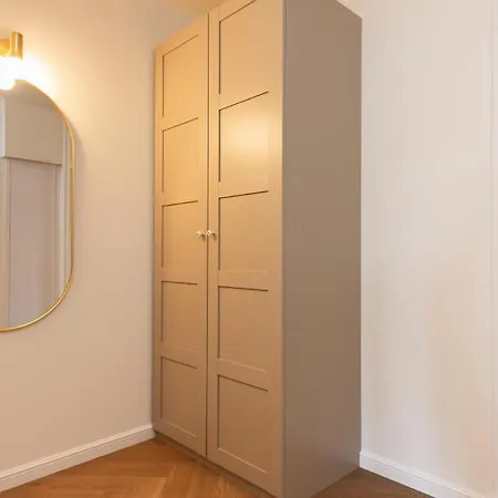 Flatbook - Old Town Piwna Comfort Apartament